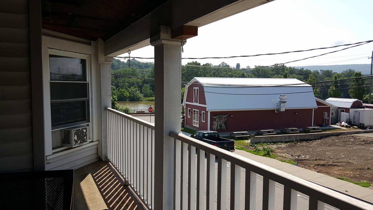 The Bradford Inn Towanda Exterior foto